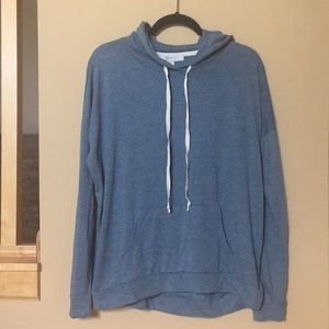 Dusty blue sweatshirt with white ties